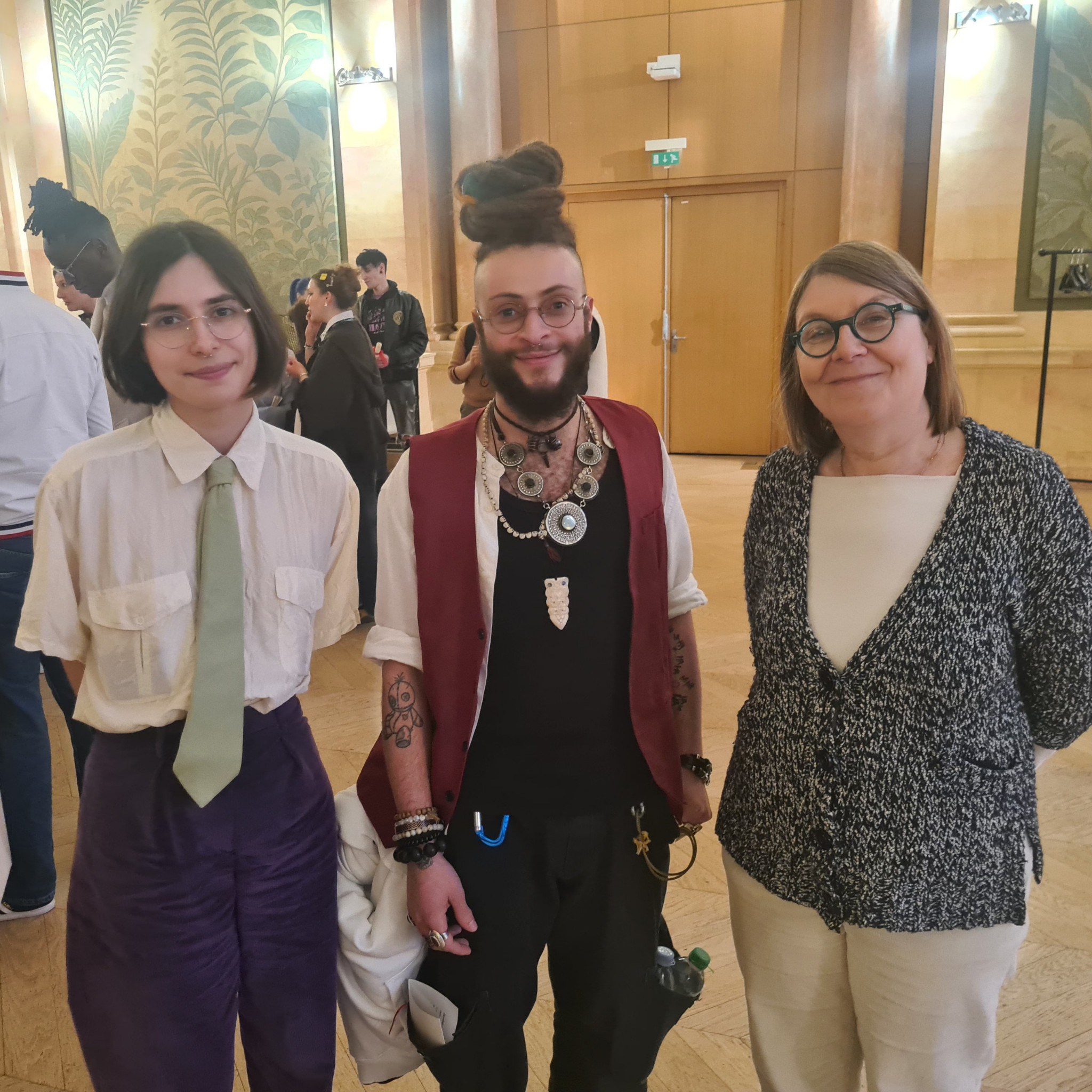 récipiendaires prenant la pause avec madame la présidente